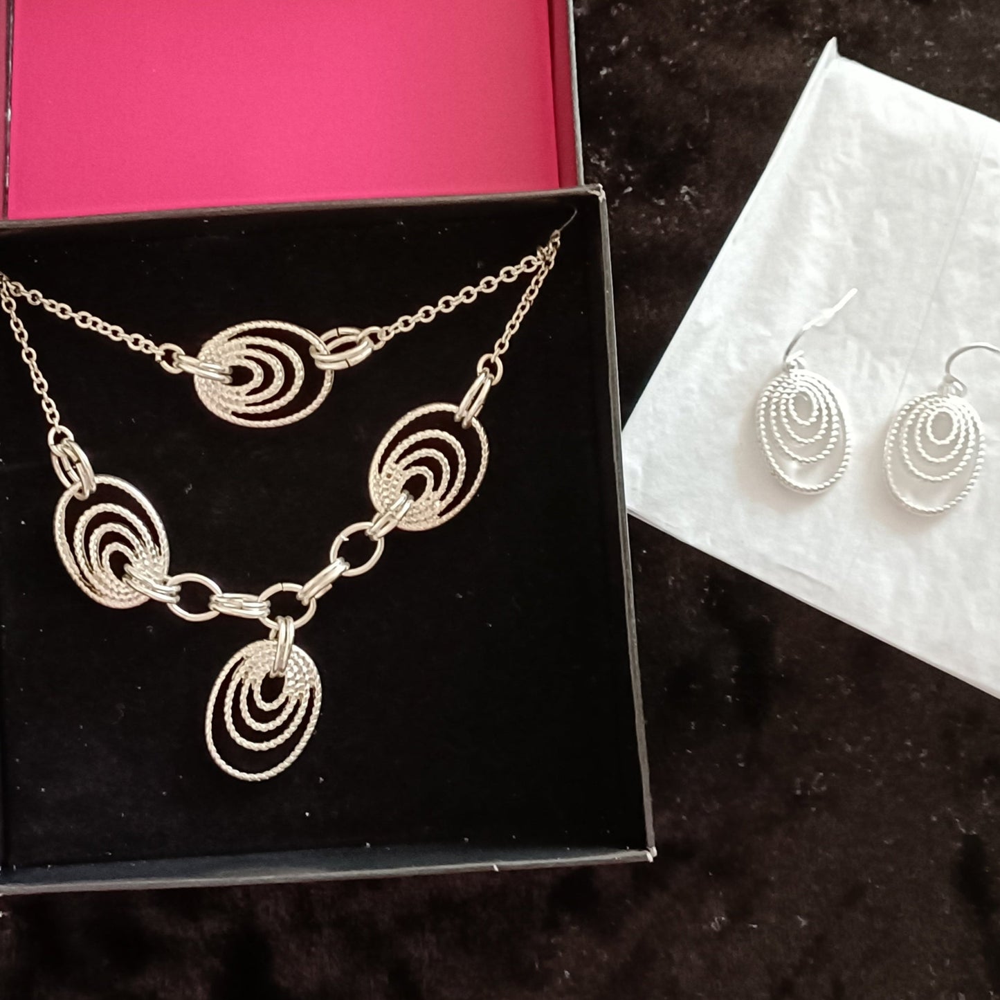 Avon Olivette Jewellery Giftset