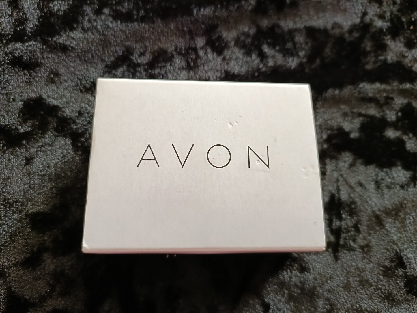 Avon Sweet Souls Necklace and Earring Gift Set