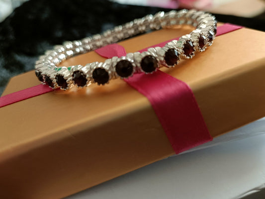 Avon Leona Birthstone Bracelet January