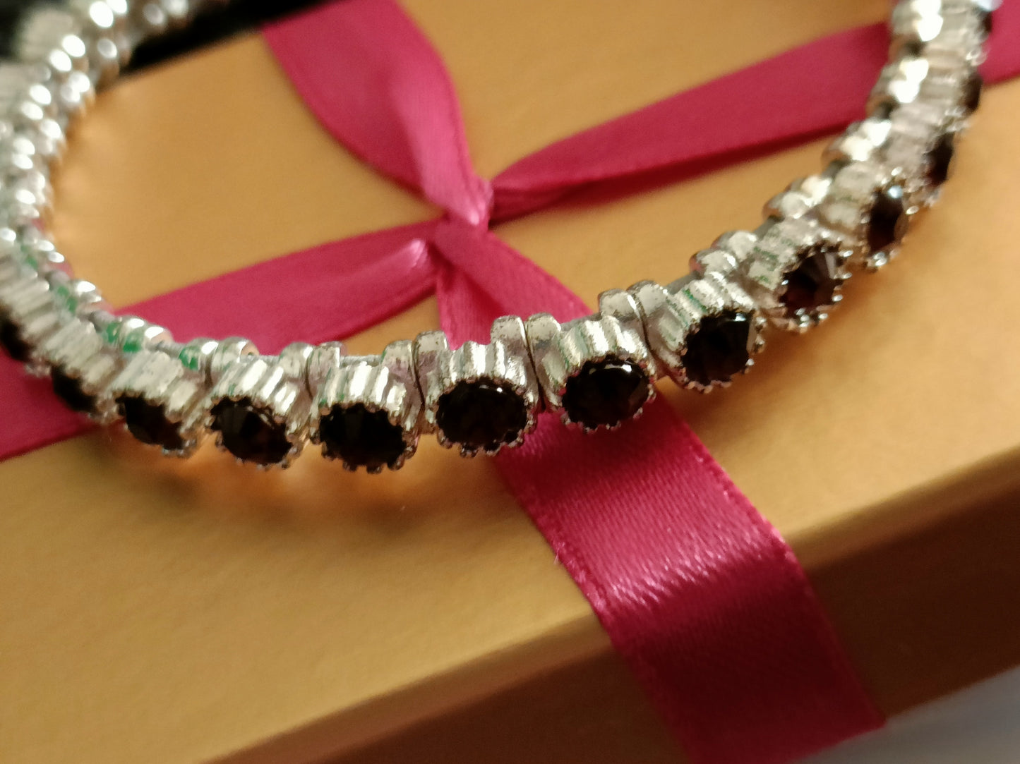 Avon Leona Birthstone Bracelet January