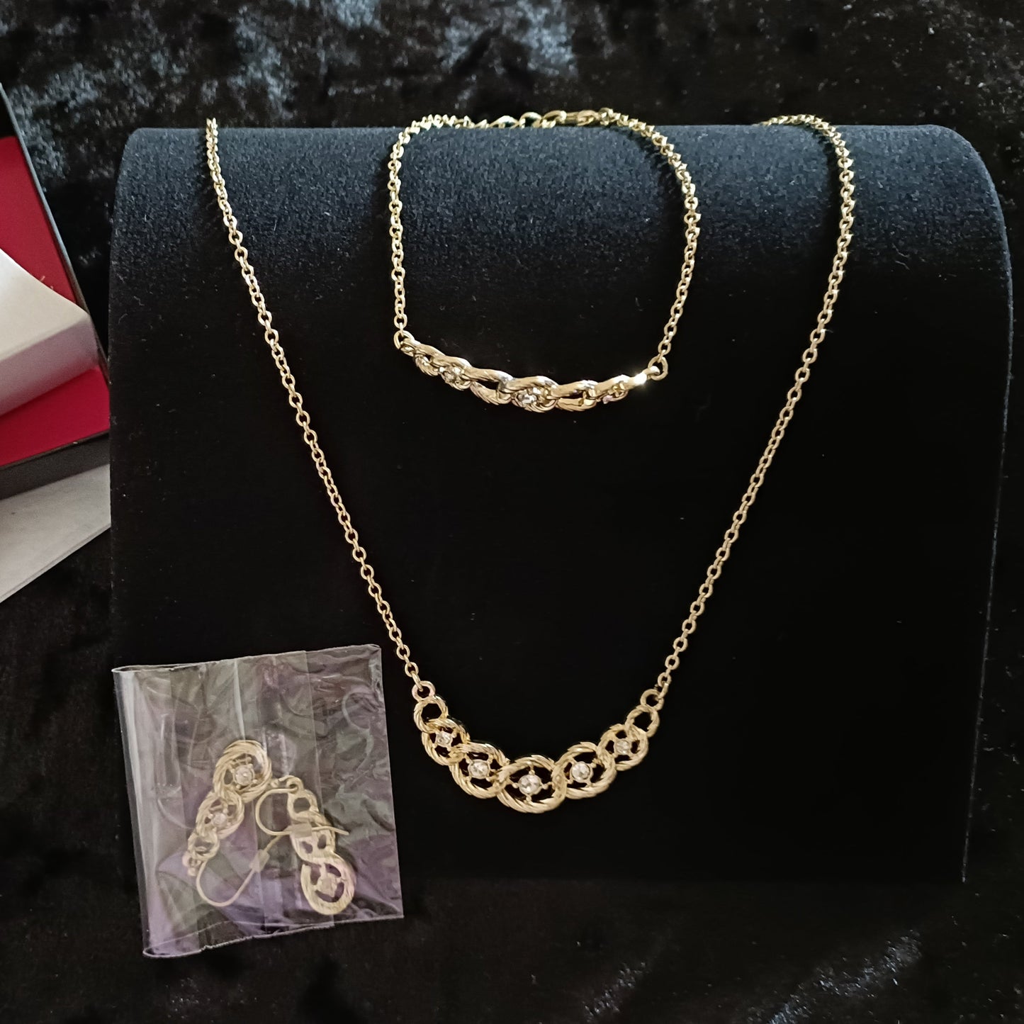 Avon Coretta 3 Piece Jewellery Giftset