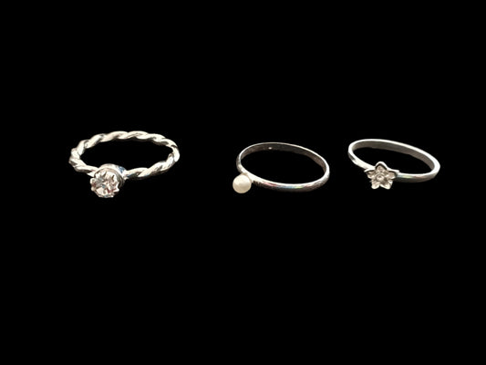 Avon Ring by Ring Flower Ring Set