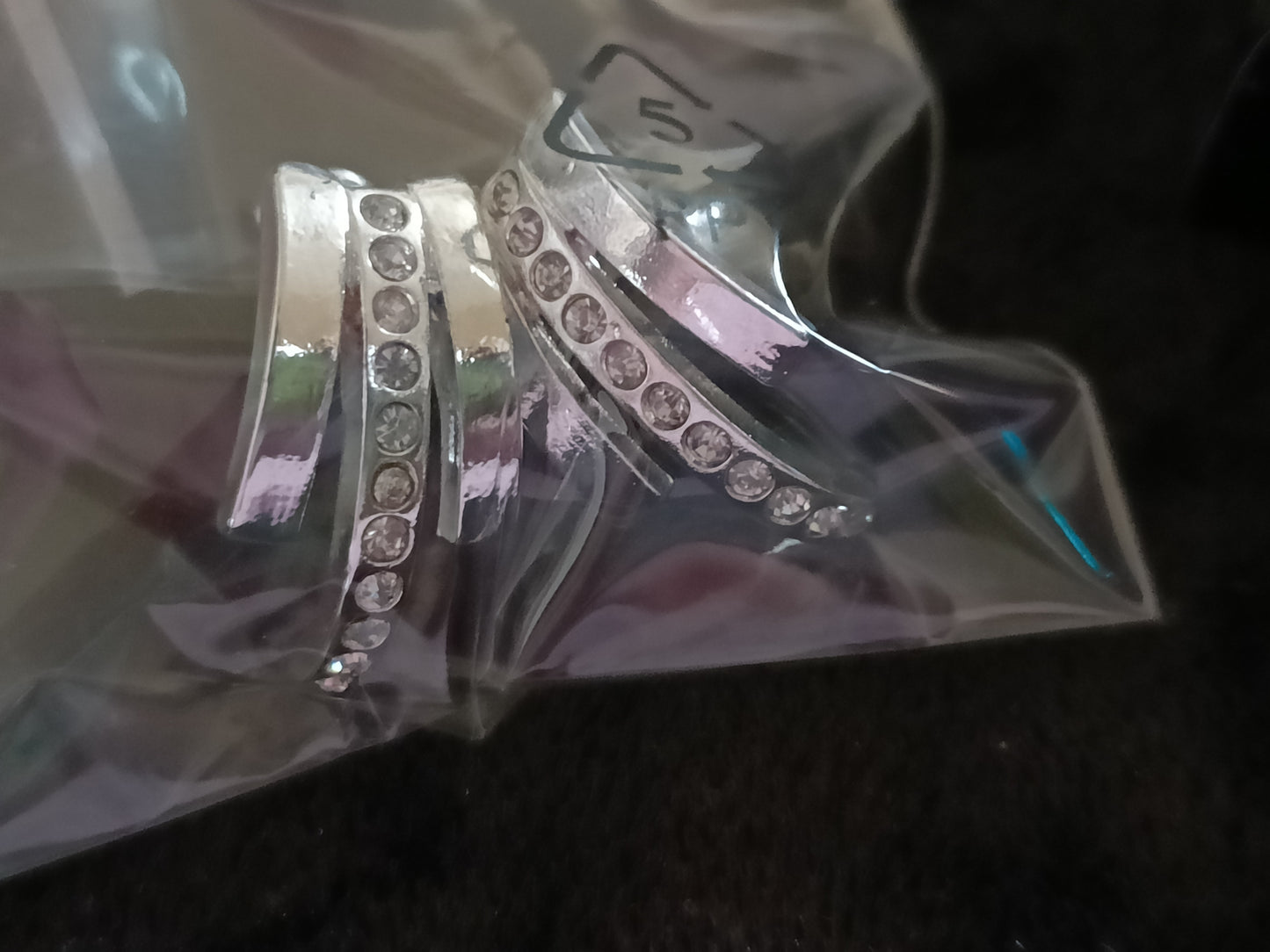 Avon Josanie Necklace and Earring Giftset