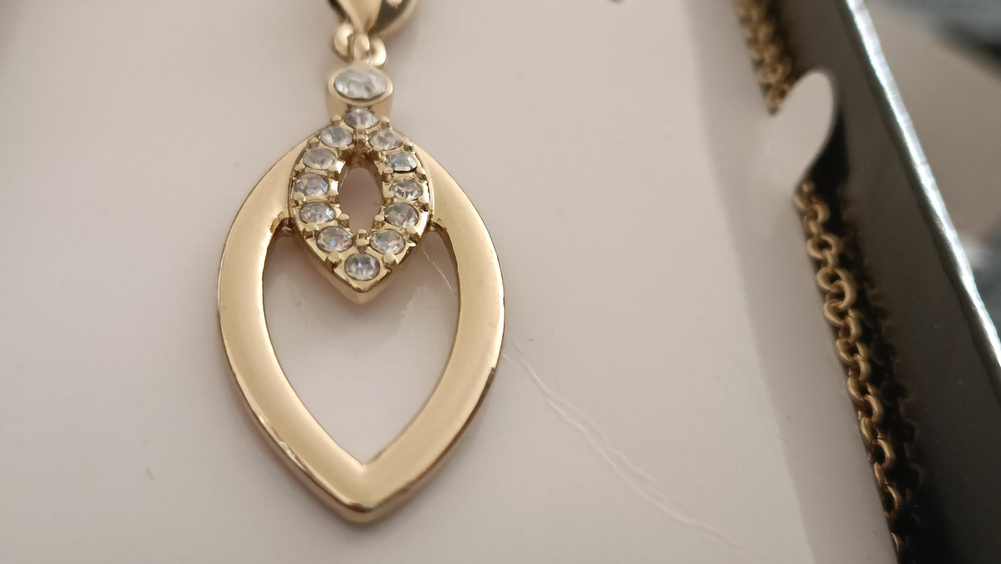 Avon Callie 2 Piece Jewellery Giftset
