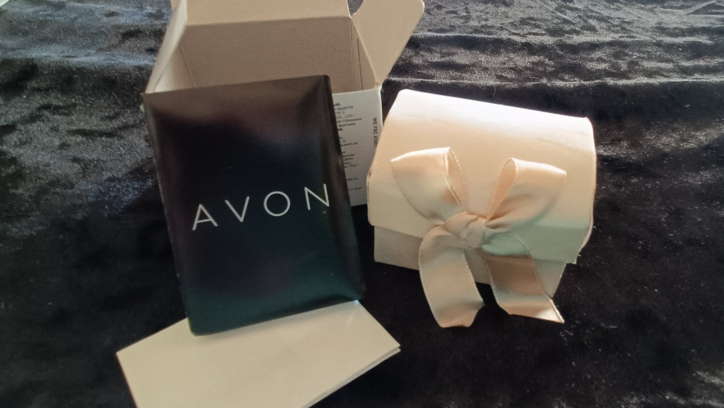 Avon Xena Necklace