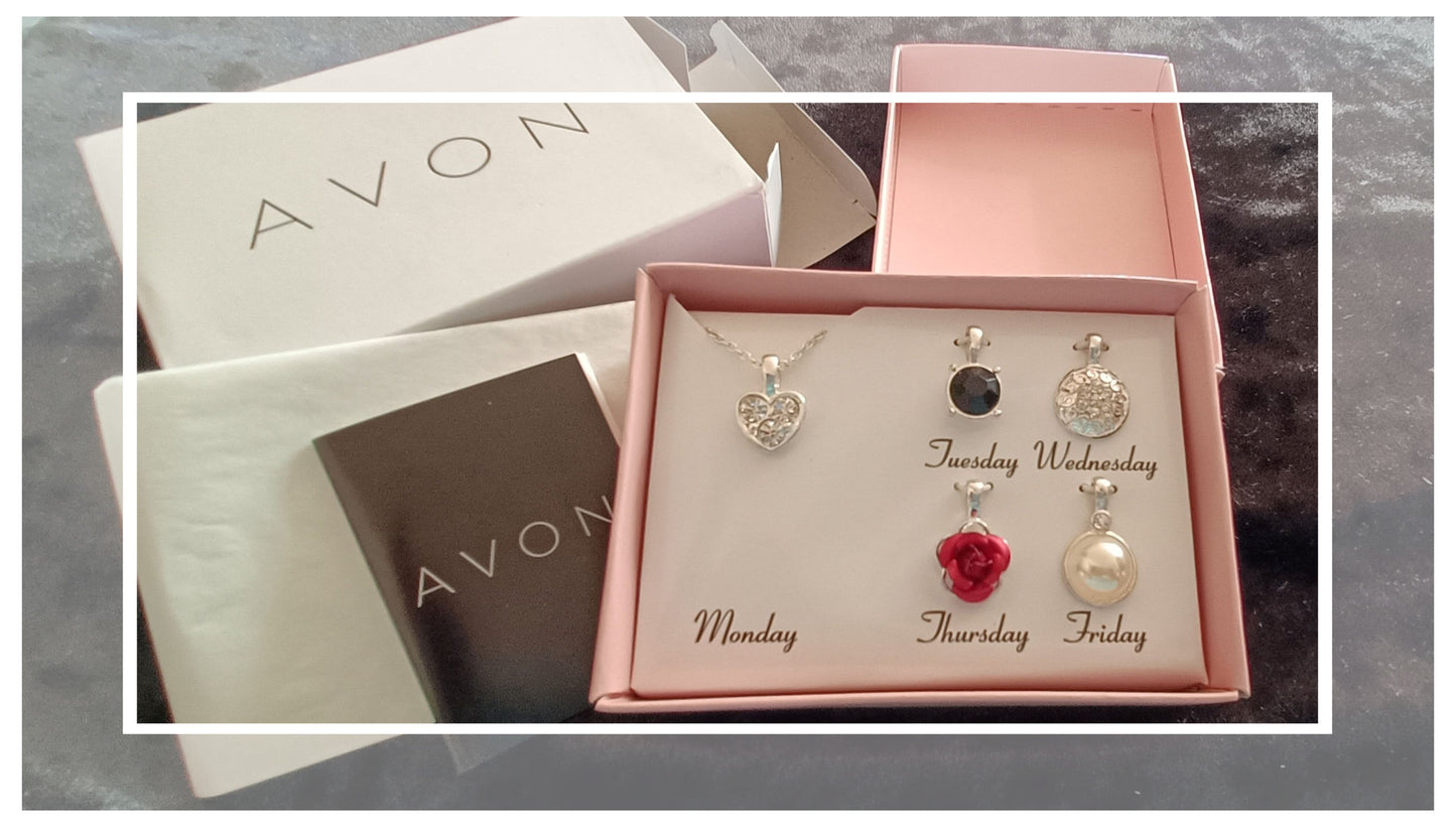 Avon Eternal Spring Necklace Set