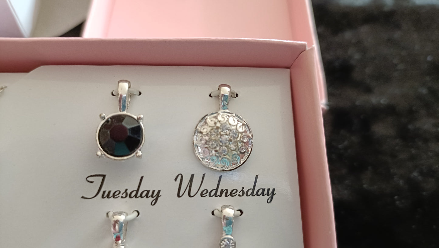 Avon Eternal Spring Necklace Set