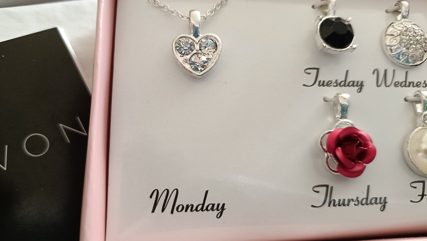 Avon Eternal Spring Necklace Set