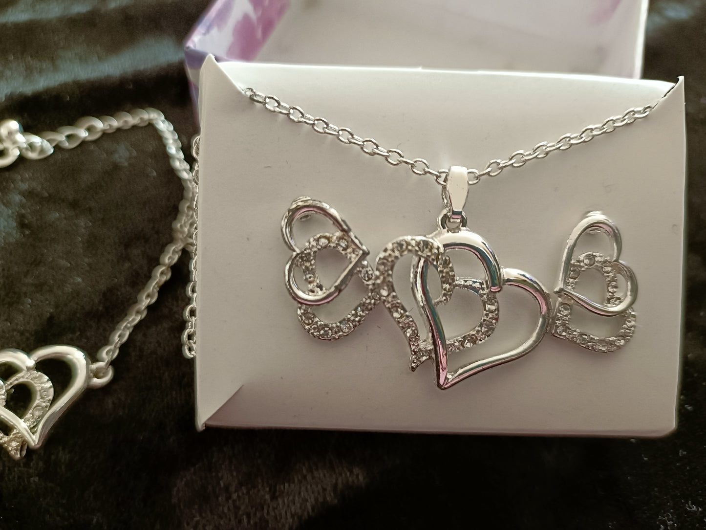 Avon Nettie Three Piece Double Heart Jewellery Set.