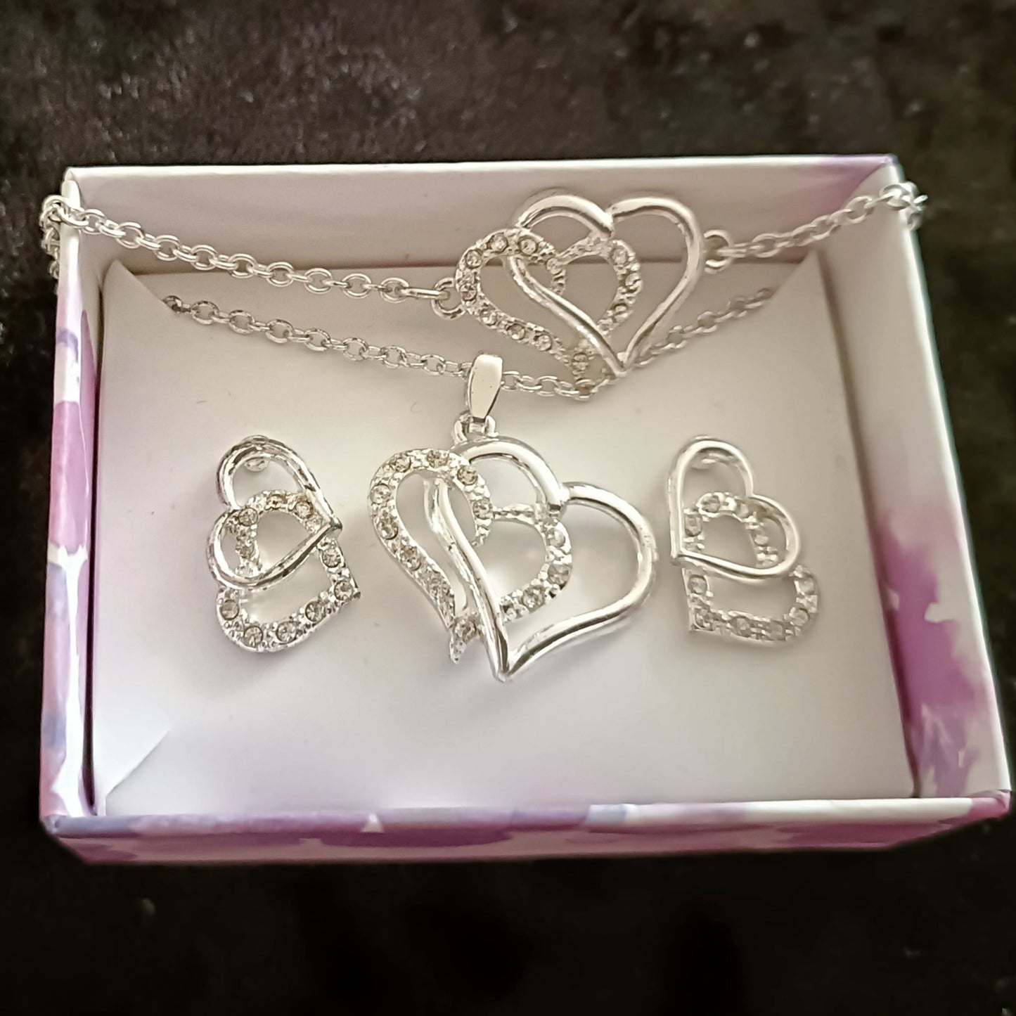 Avon Nettie Three Piece Double Heart Jewellery Set.