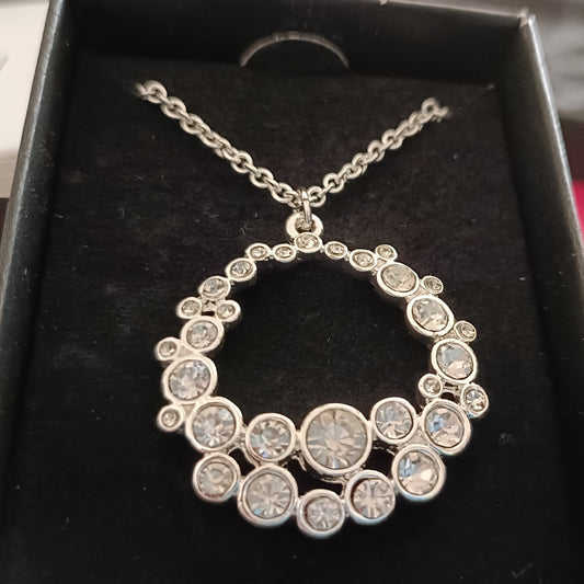 Avon Alanis Fine Chain Pendant Necklace