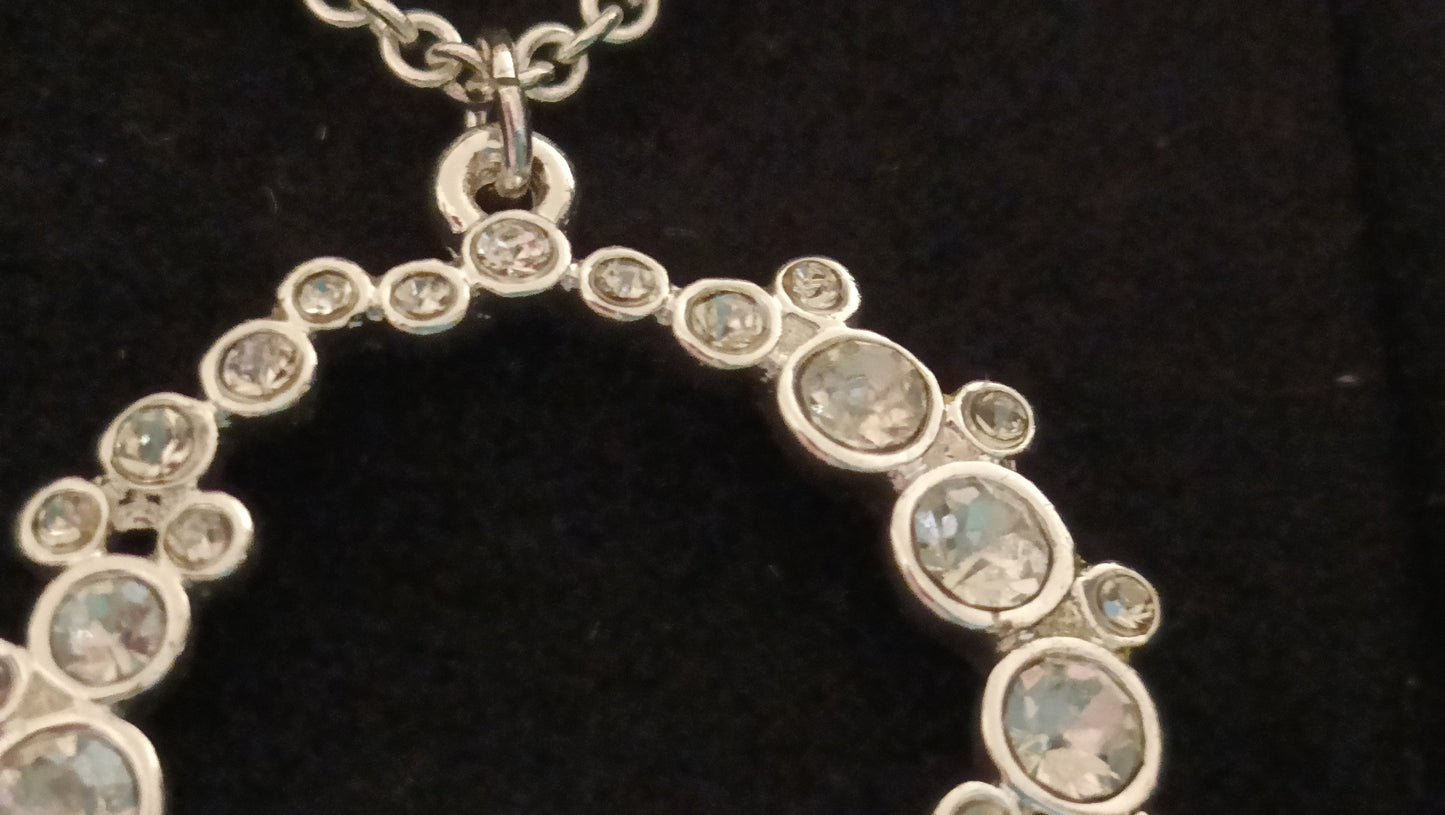 Avon Alanis Fine Chain Pendant Necklace