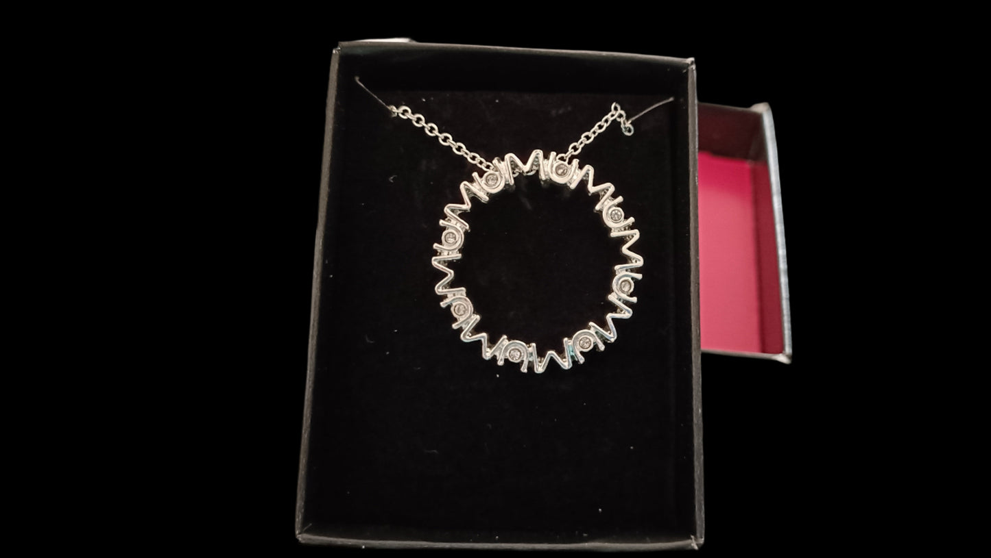 Avon Mum Sparkle Necklace
