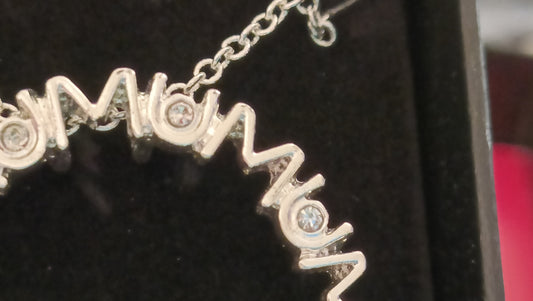 Avon Mum Sparkle Necklace