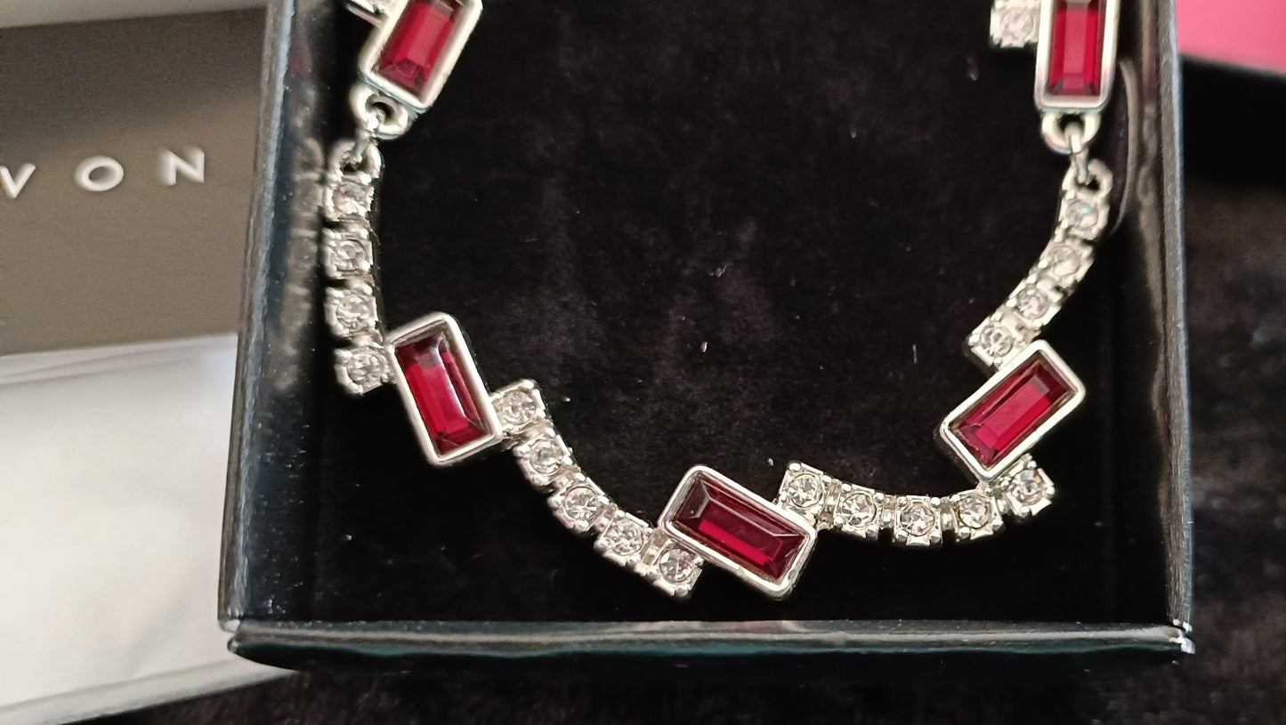 Avon Pillar Glam Jewellery Giftset