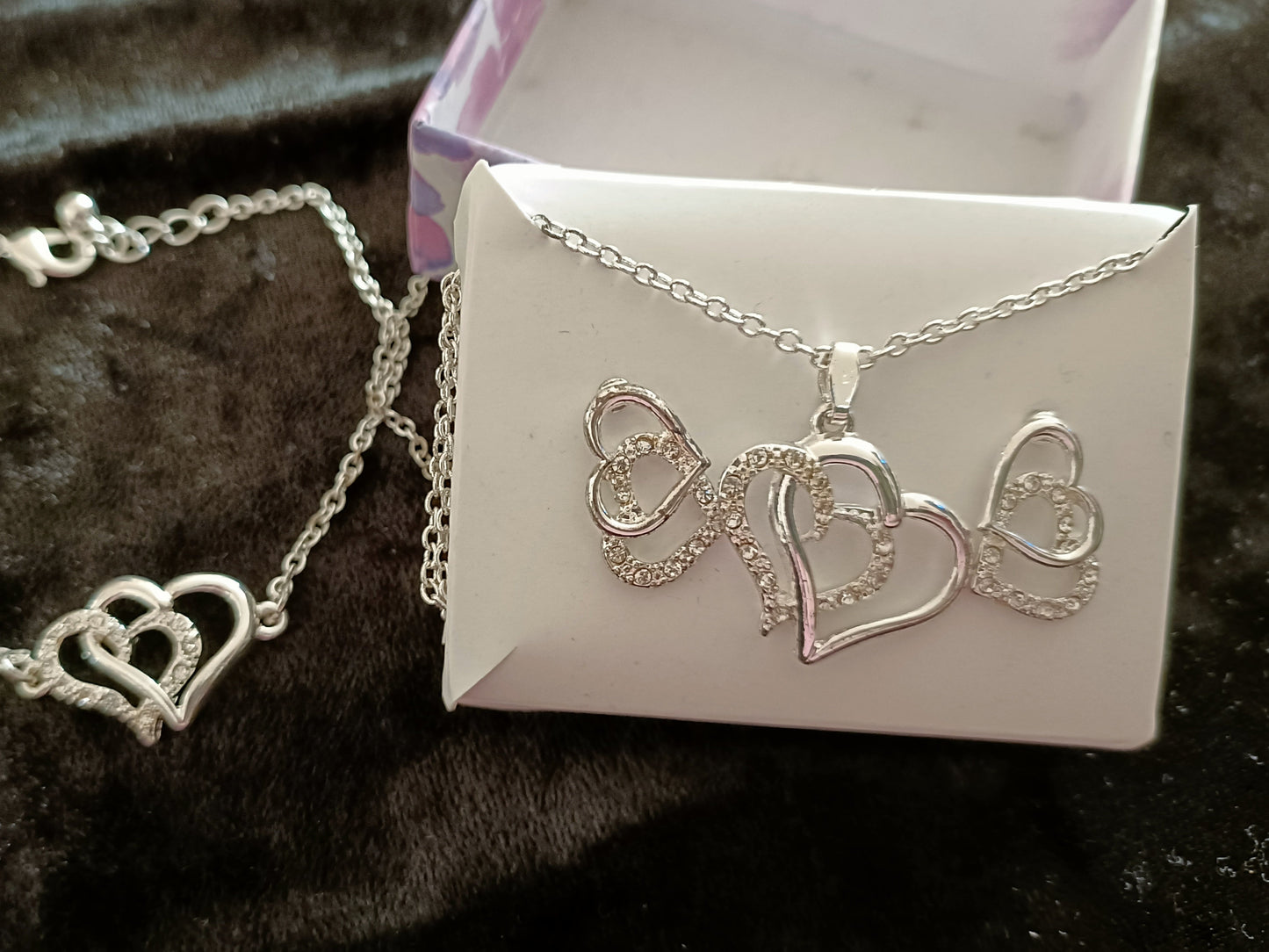 Avon Nettie Three Piece Double Heart Jewellery Set.