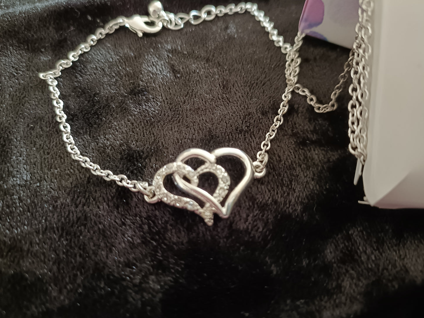 Avon Nettie Three Piece Double Heart Jewellery Set.