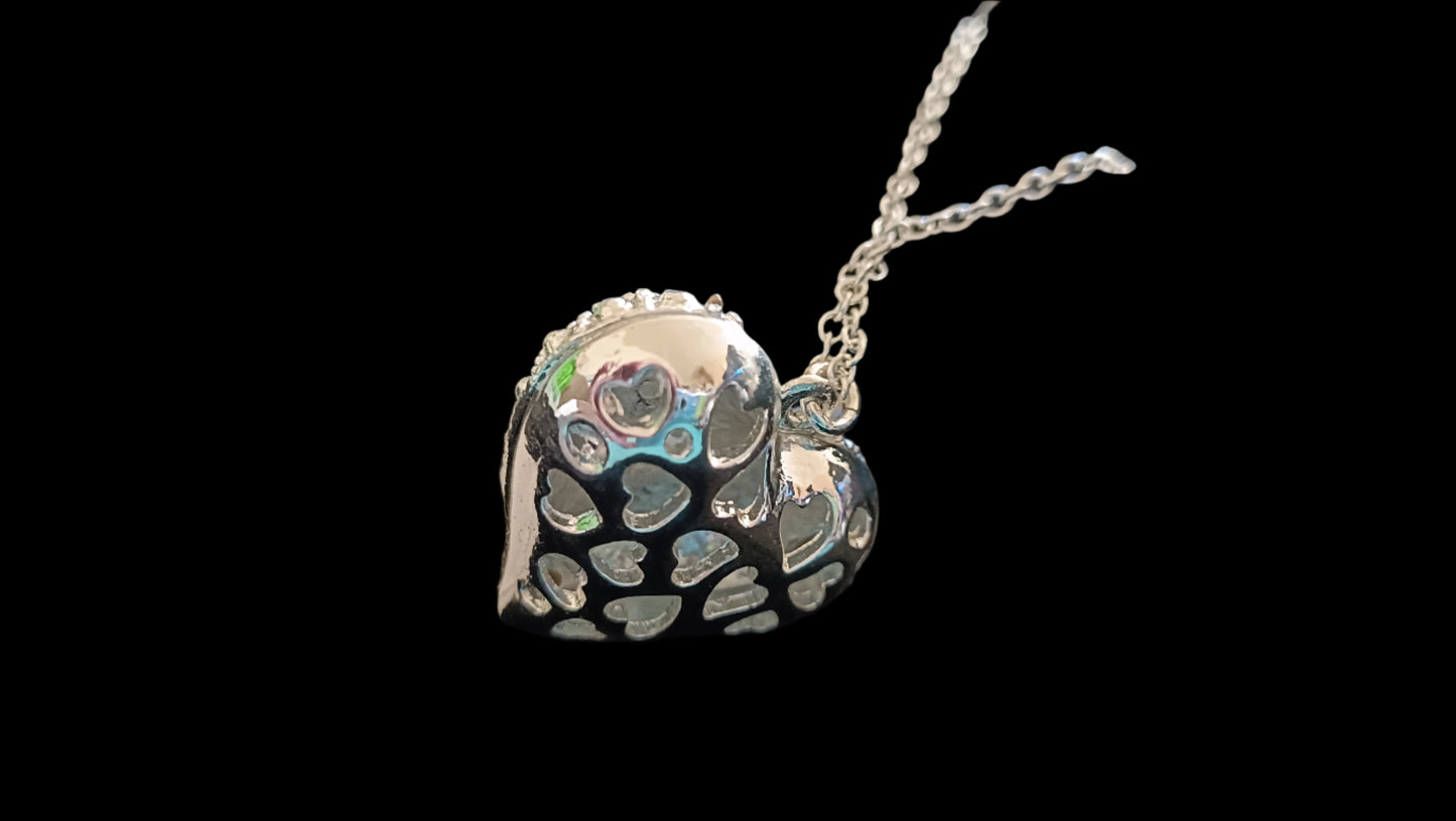 Avon Gabriel Necklace