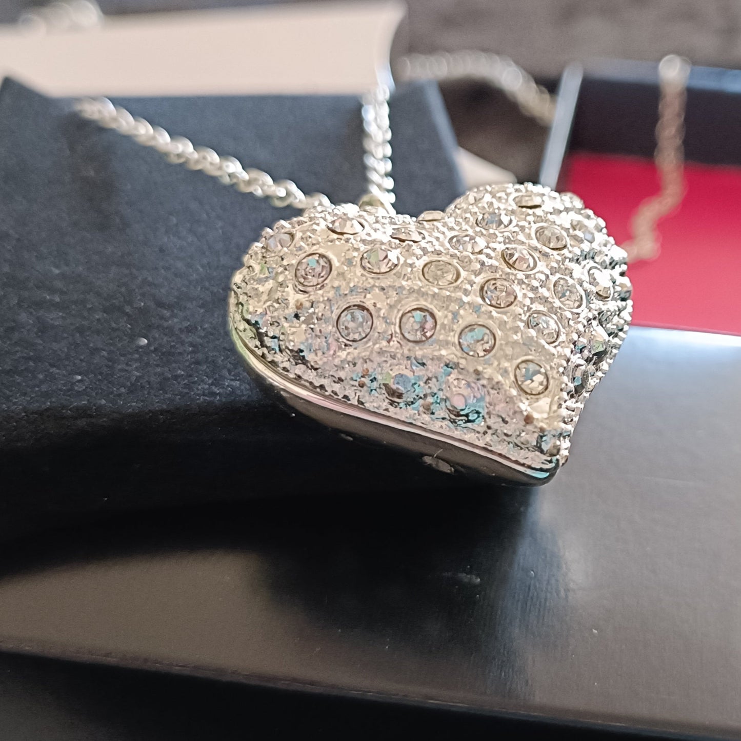 Avon Gabriel Necklace