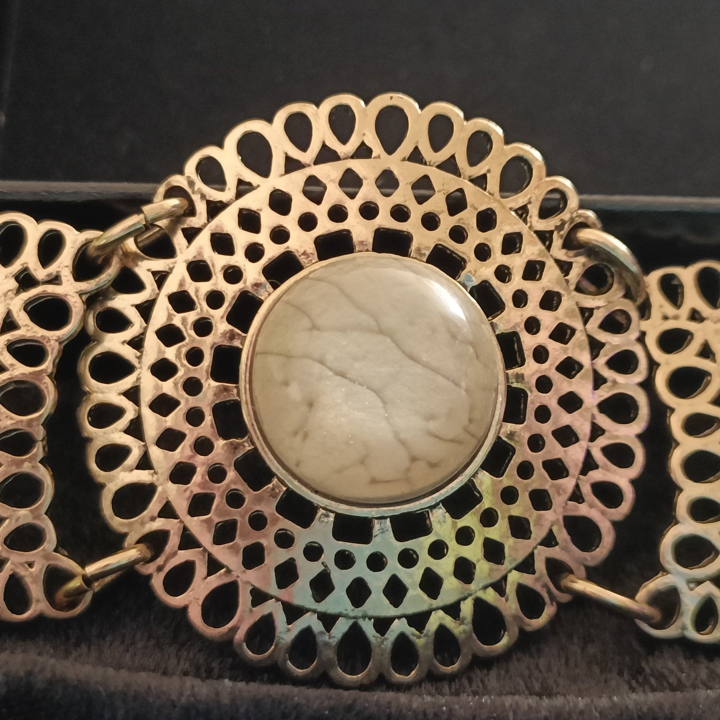 Avon Priscilla Bracelet