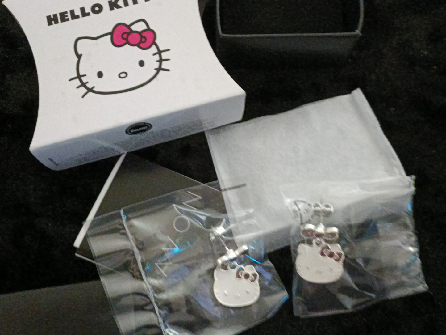 Avon Hello Kitty Earrings