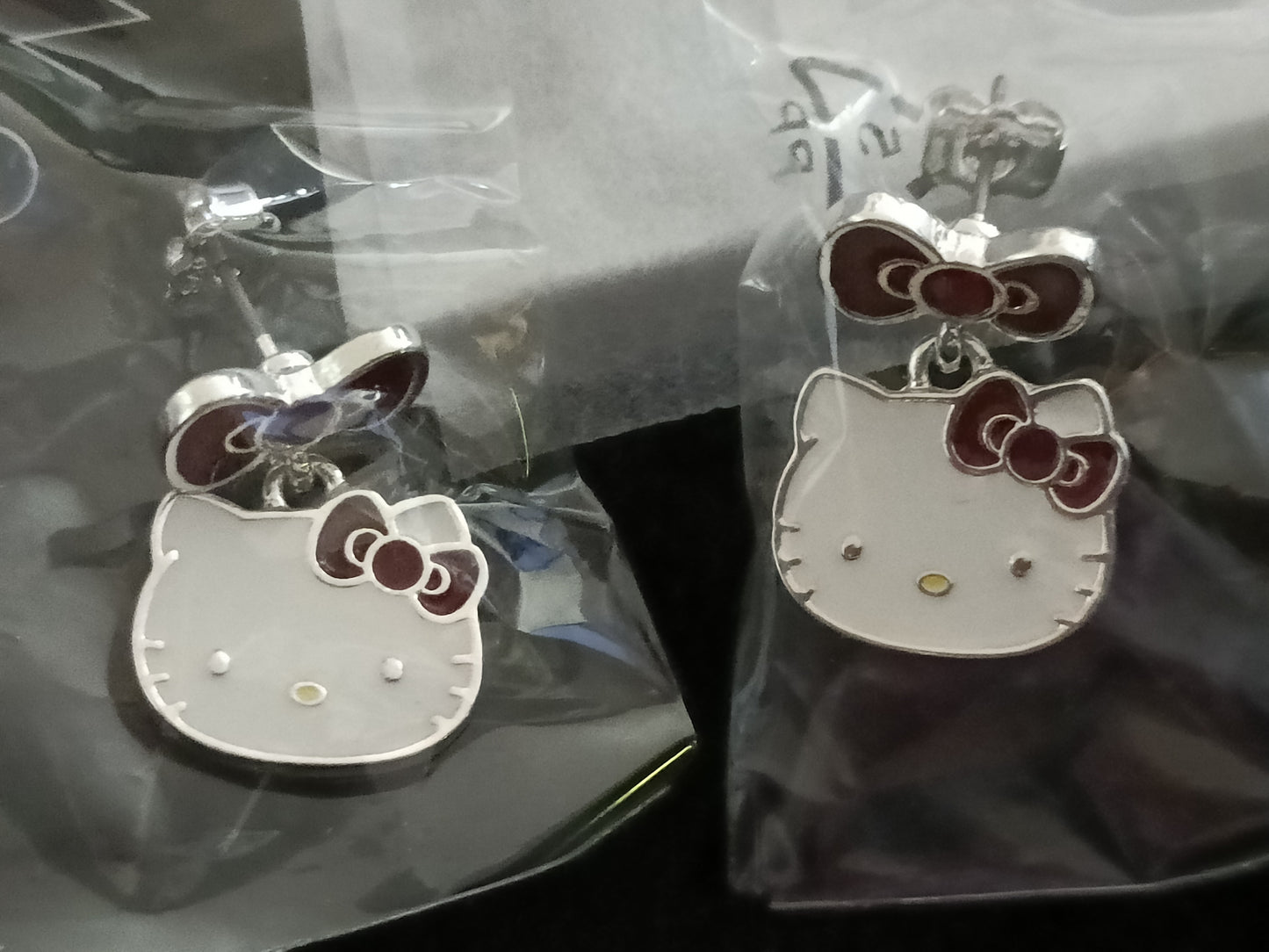 Avon Hello Kitty Earrings