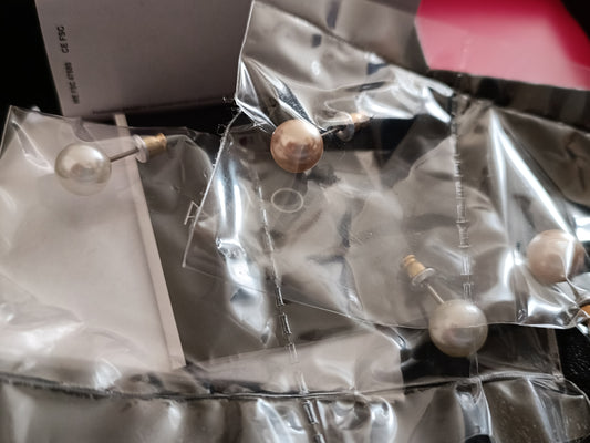 Avon Portia Stud Earrings