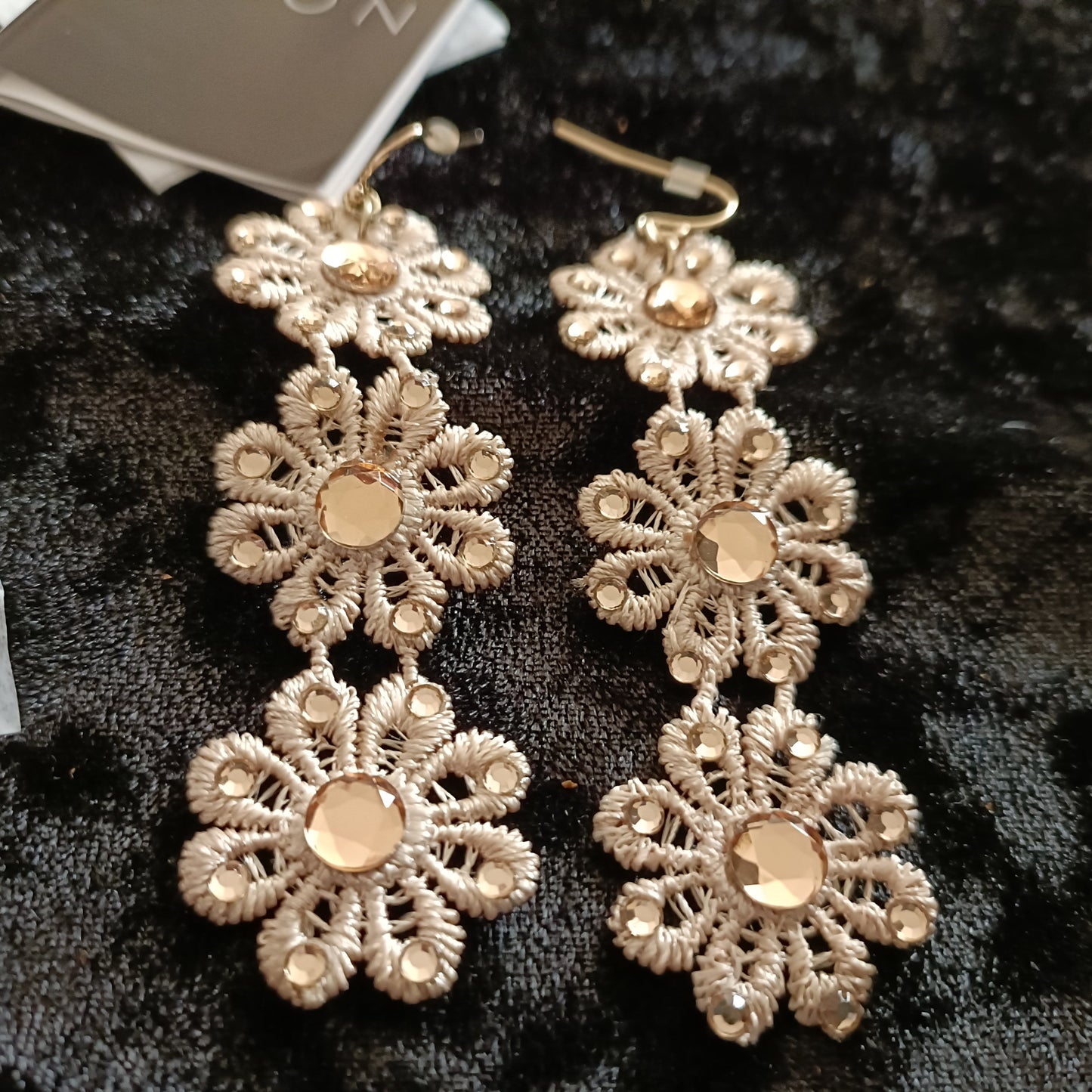 Avon Hartlyn Earrings