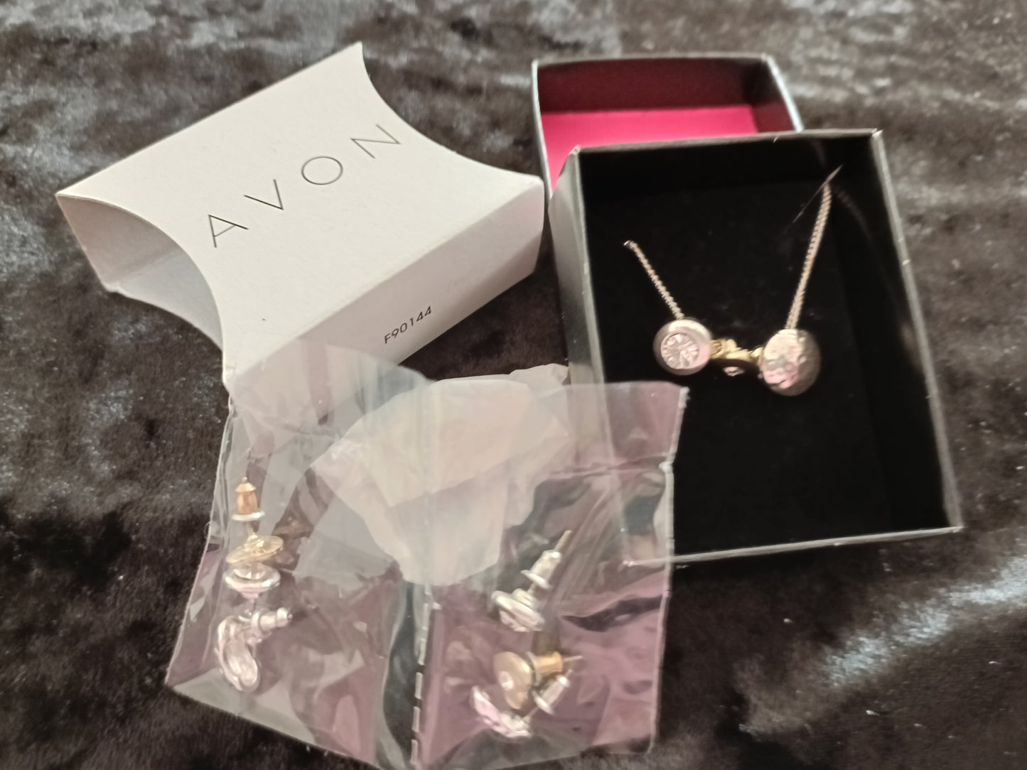 Avon Nova Interchangeable Jewellery Giftset