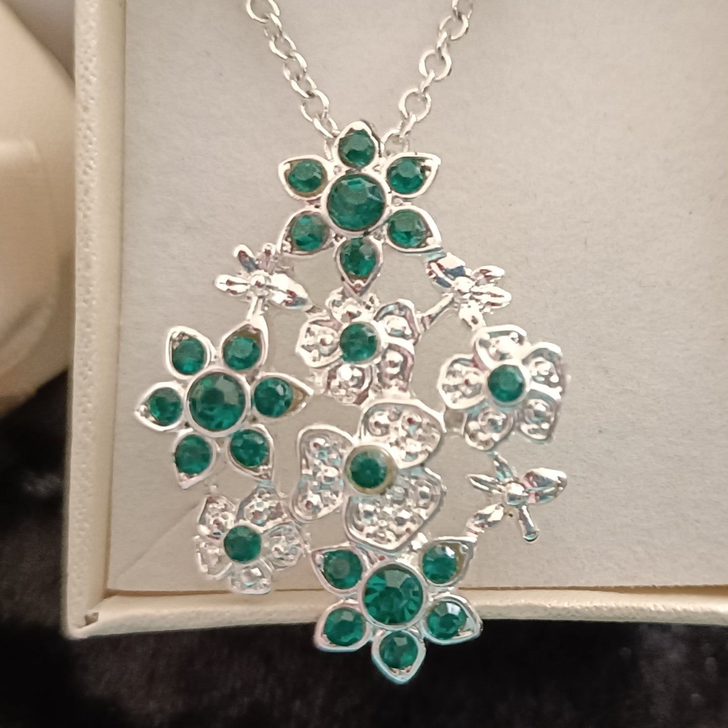 Avon Xena Necklace