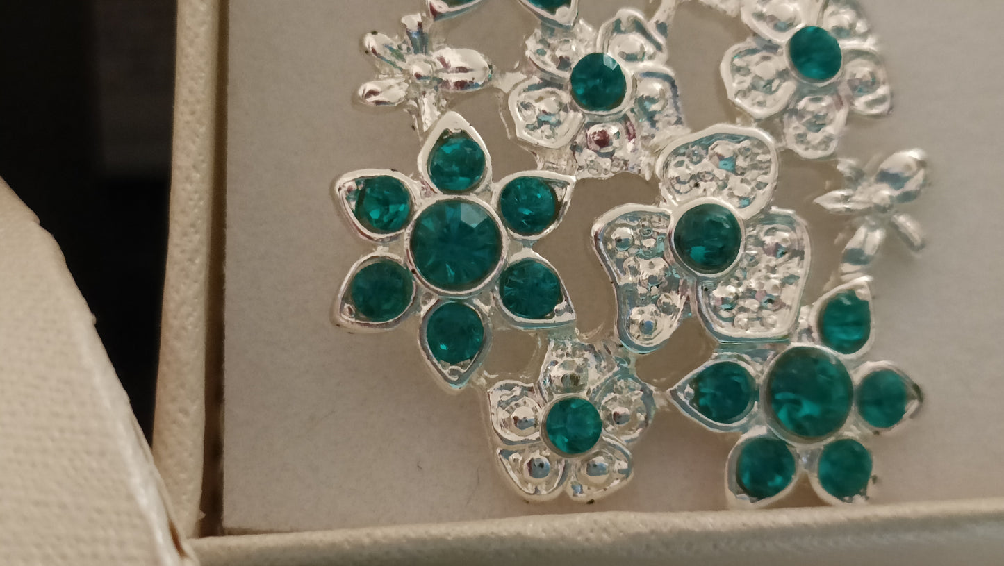 Avon Xena Necklace