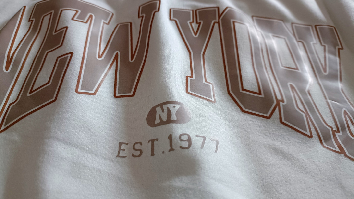 White Short Sleeve T Shirt with New York Print