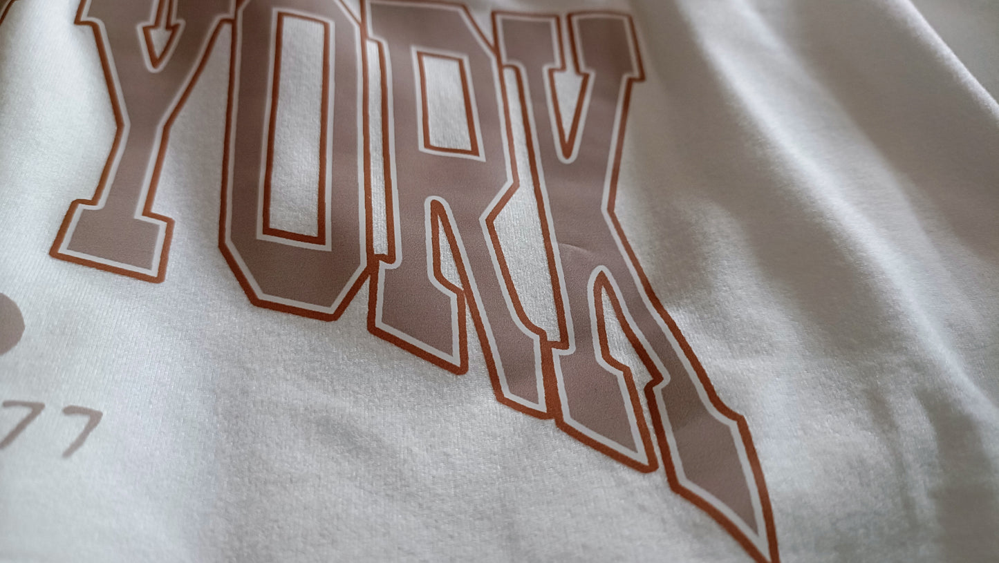 White Short Sleeve T Shirt with New York Print