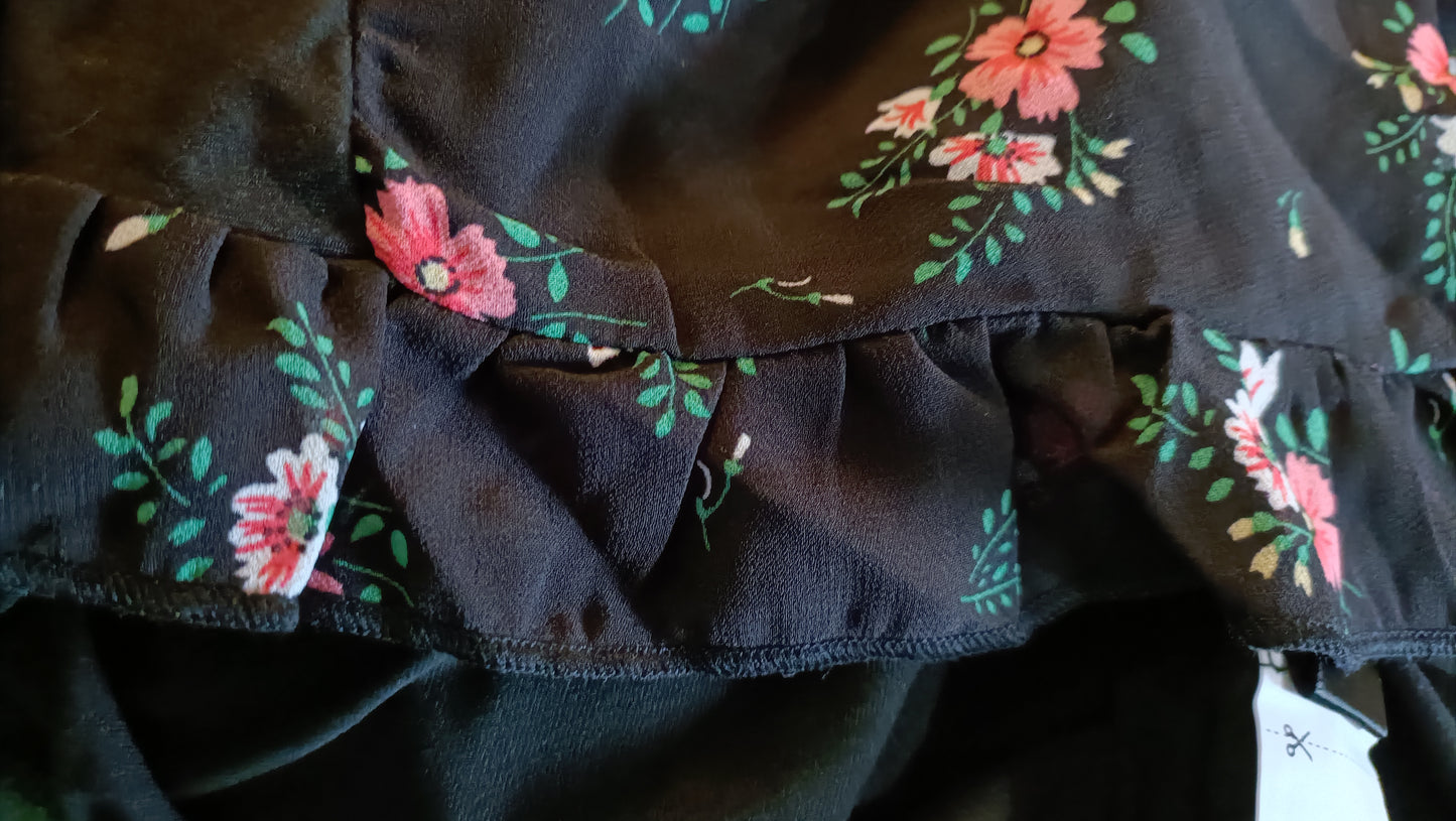 Black Short Sleeve Top with Floral Panel and Frill Sleeves