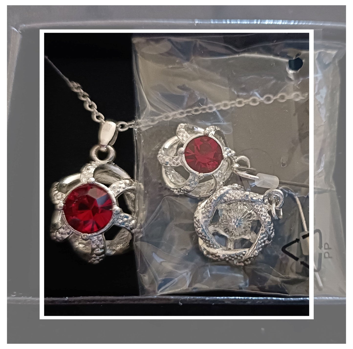 Avon Elisha Jewellery Giftset