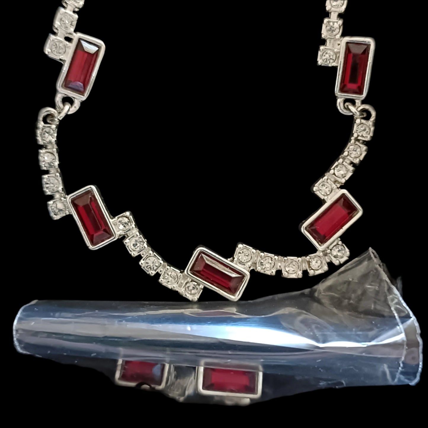 Avon Pillar Glam Jewellery Giftset