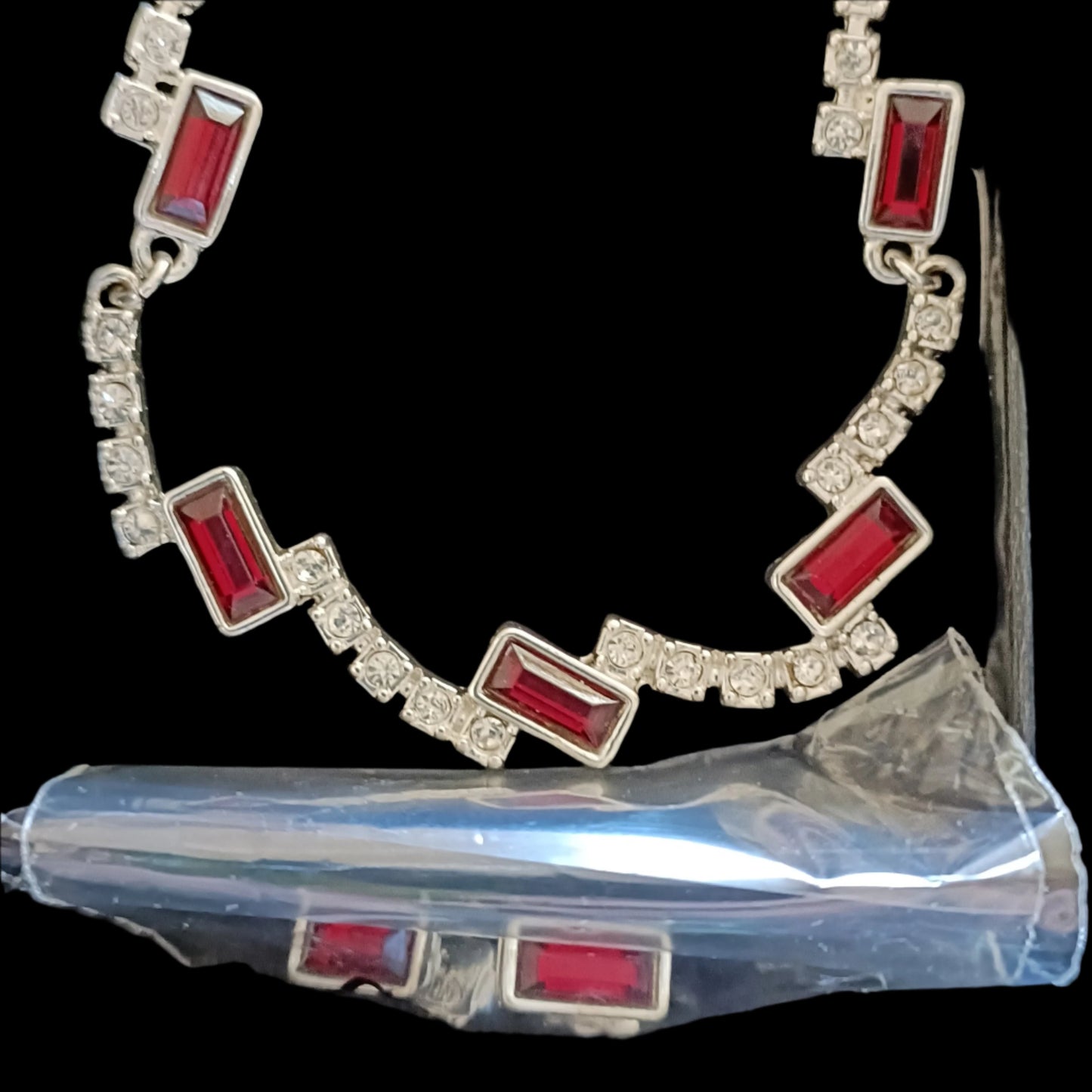 Avon Pillar Glam Jewellery Giftset