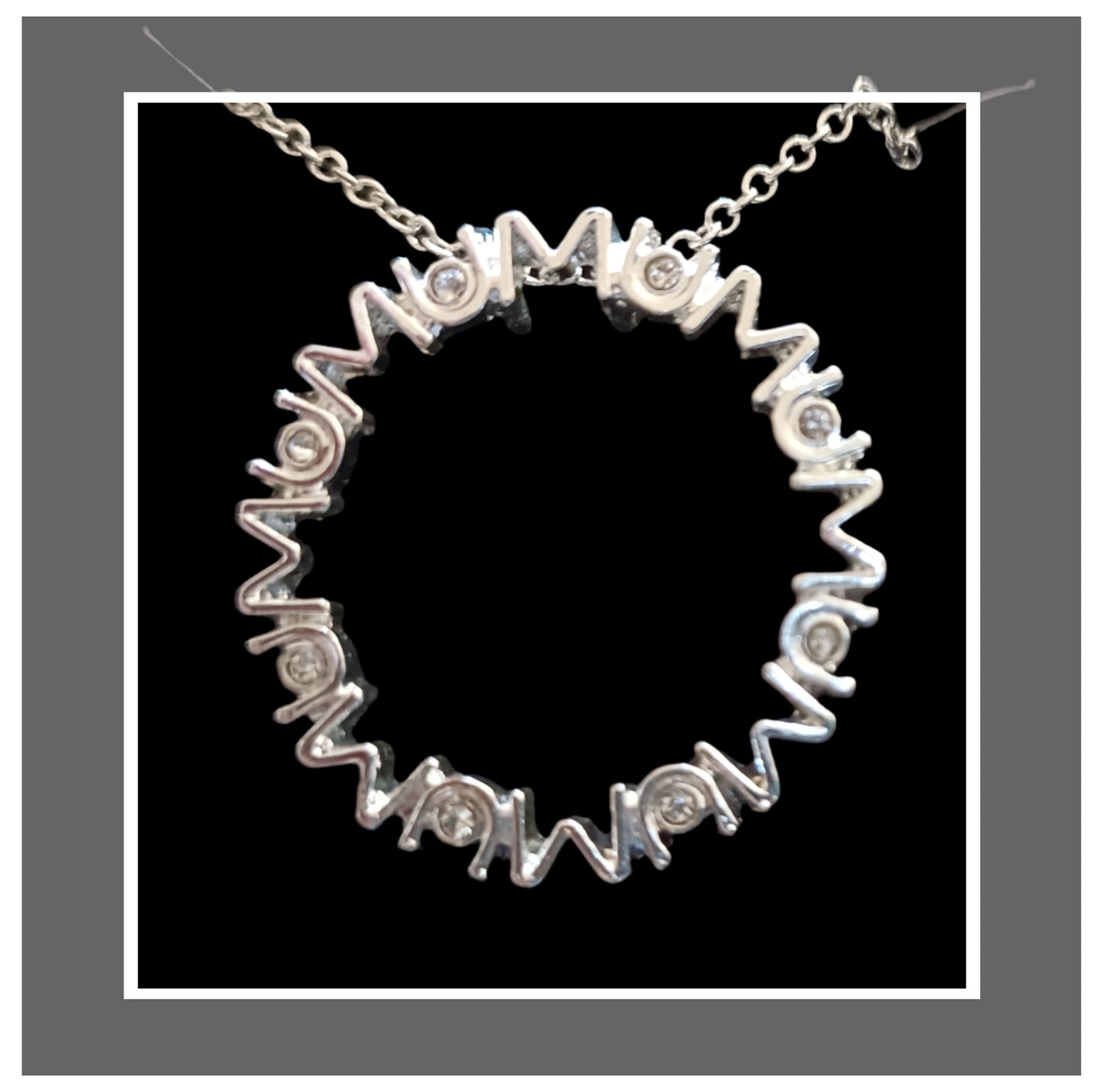 Avon Mum Sparkle Necklace