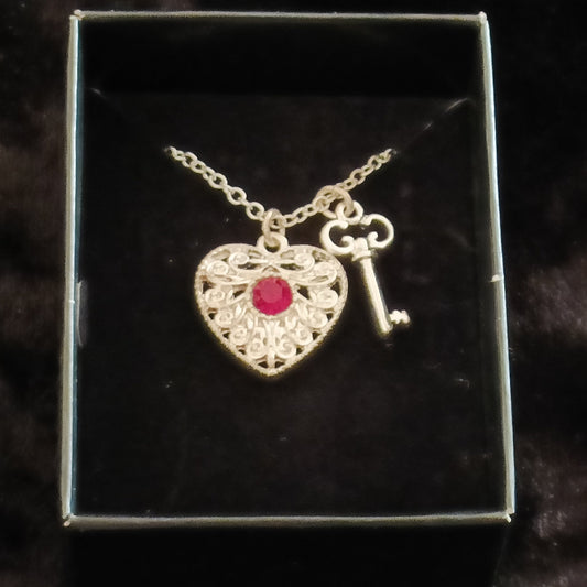 Avon Abrielle Necklace