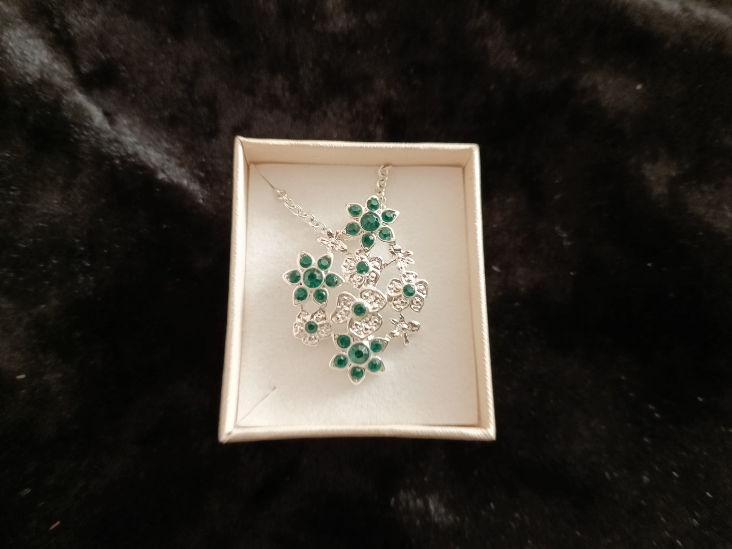 Avon Xena Necklace