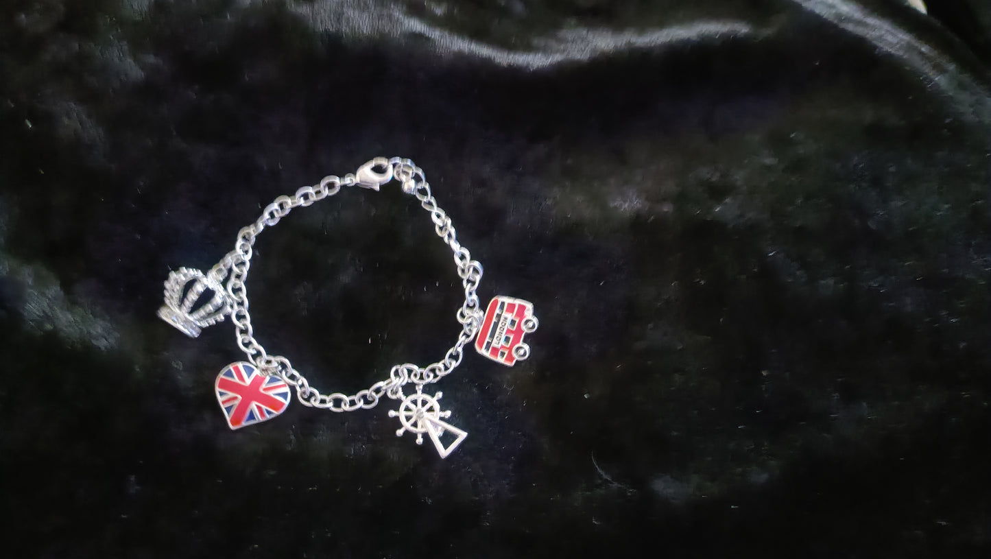 Avon Union Jack Charm Bracelet