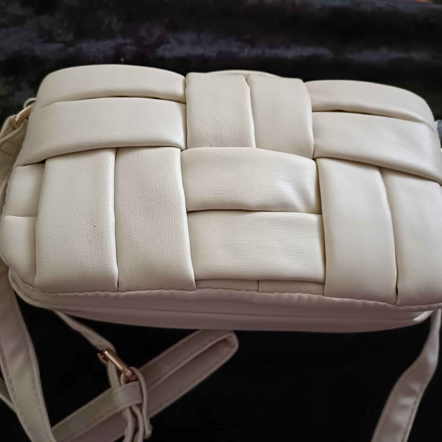 Cream Basket Weave Effect Front Shoulder Bag