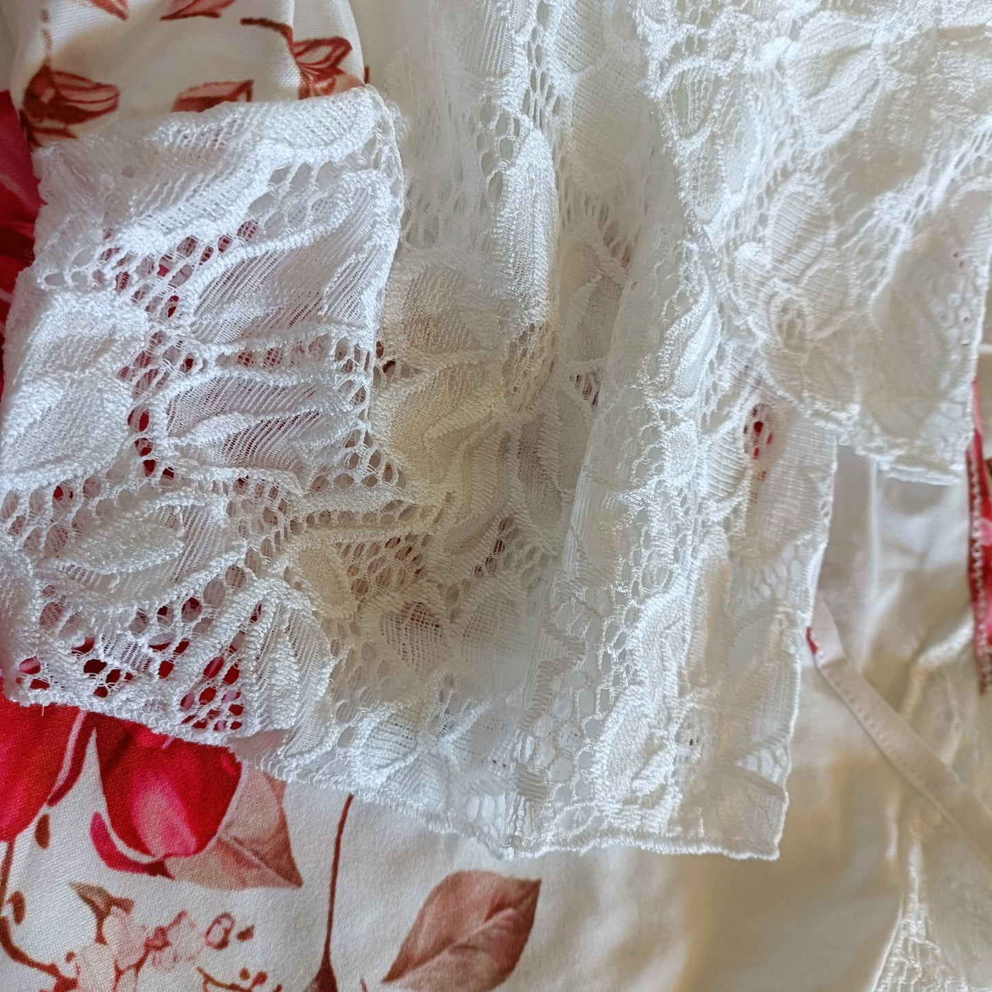 White Lace Raglan Sleeve Top with Red Flower Print