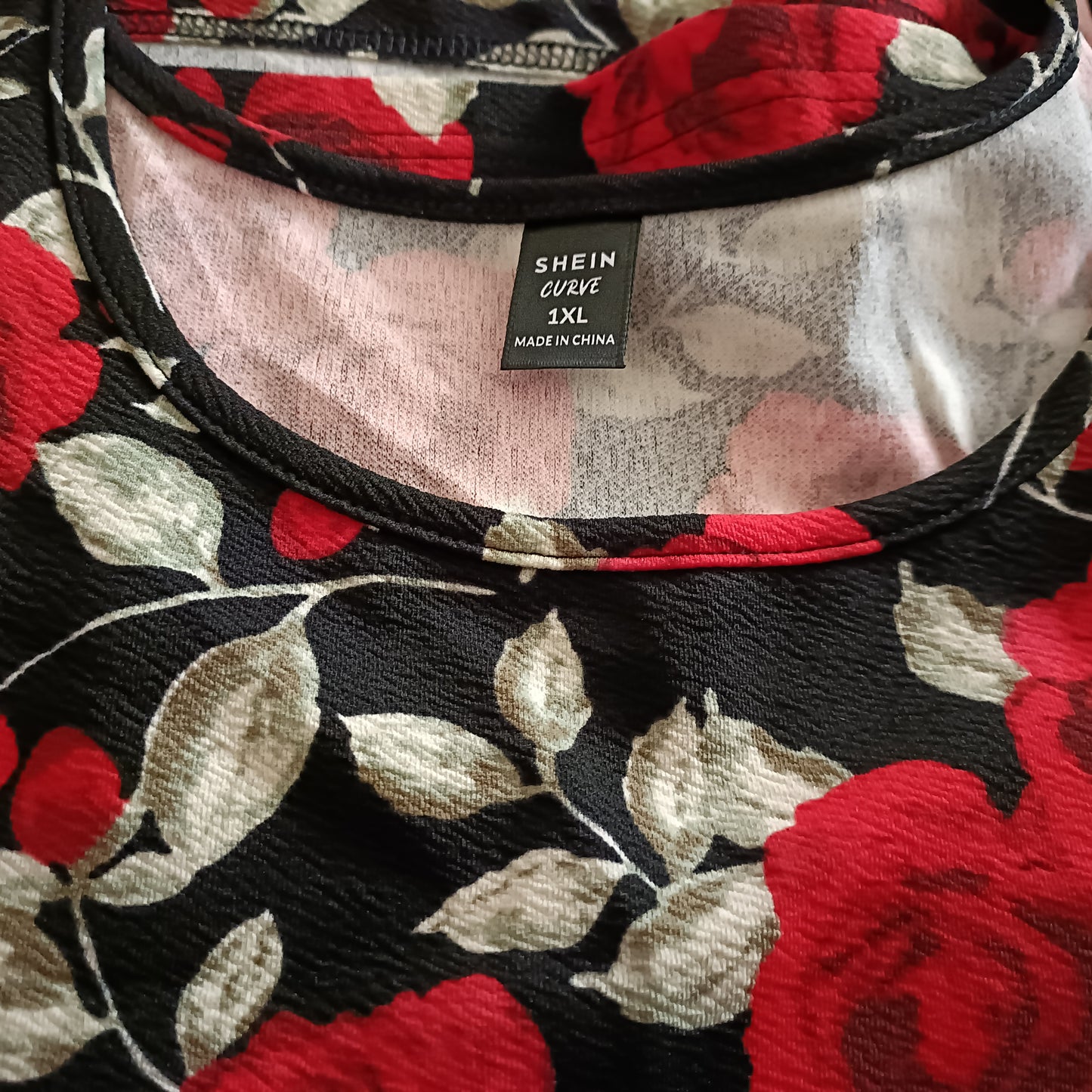 Red Roses Vest Top