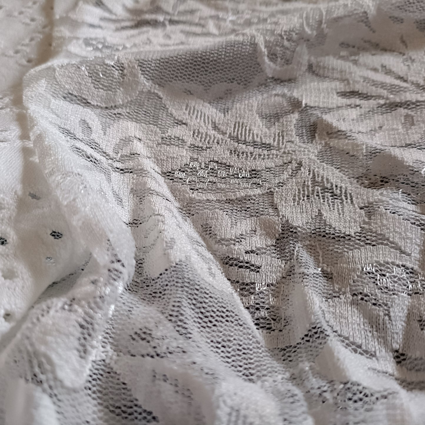 Short Sleeve Eyelet Embroidery T Shirt with Lace Sleeves