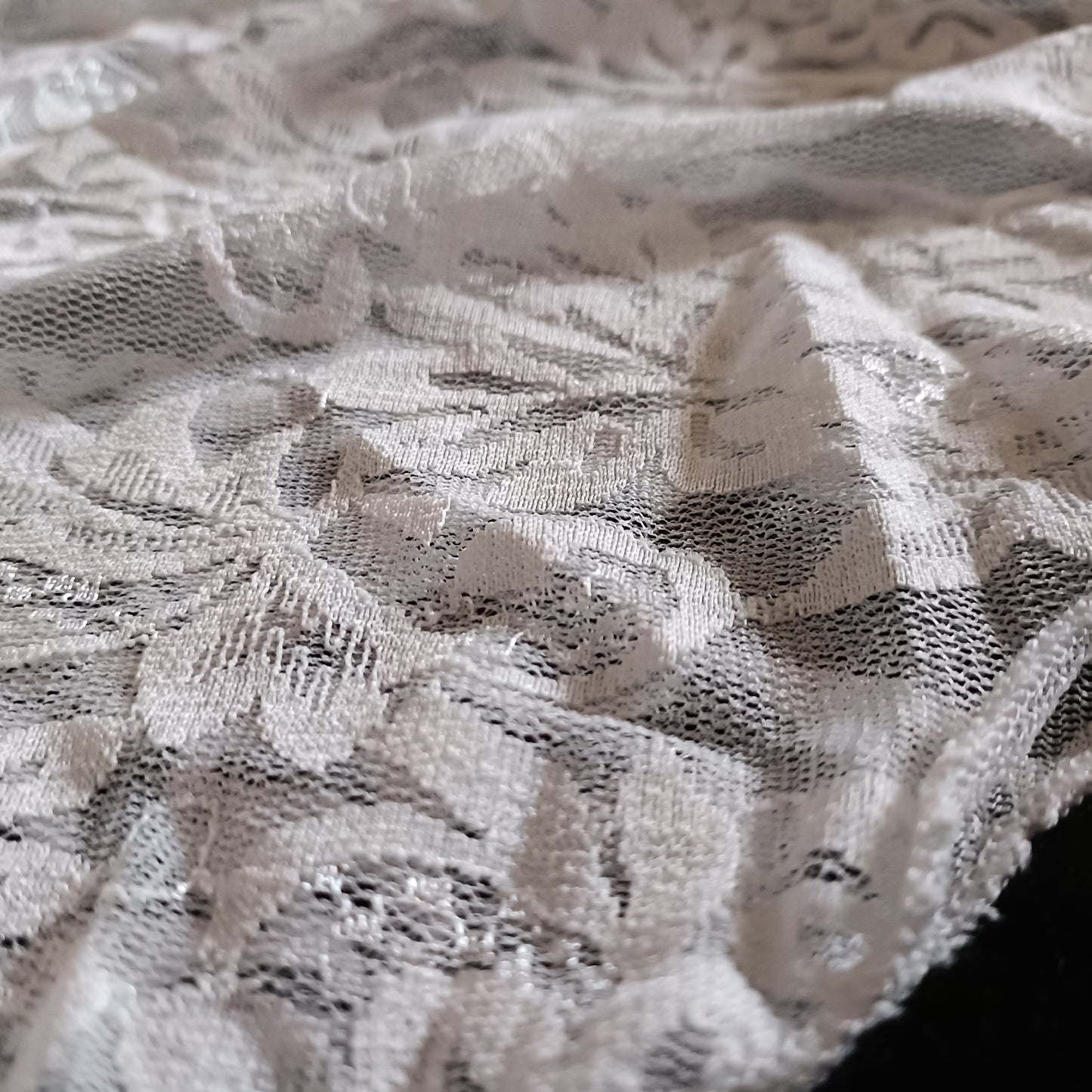 Short Sleeve Eyelet Embroidery T Shirt with Lace Sleeves