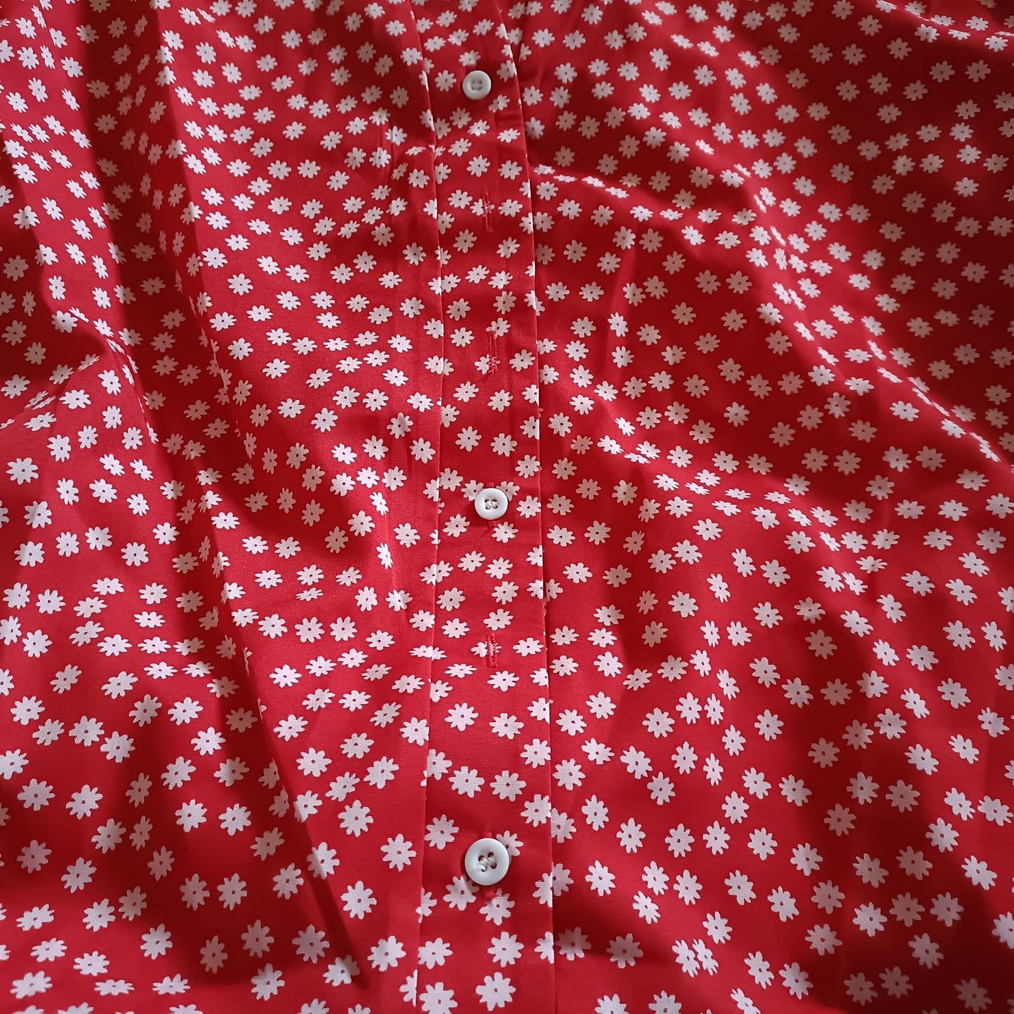Red Collarless Shirt/Blouse with Daisy Print