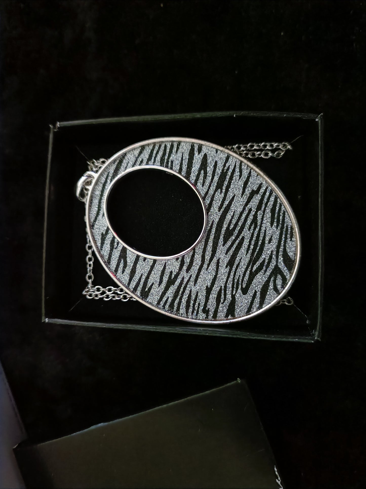 Avon Suzette Zebra Print Necklace