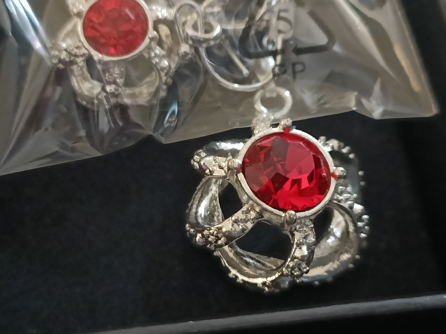 Avon Elisha Jewellery Giftset