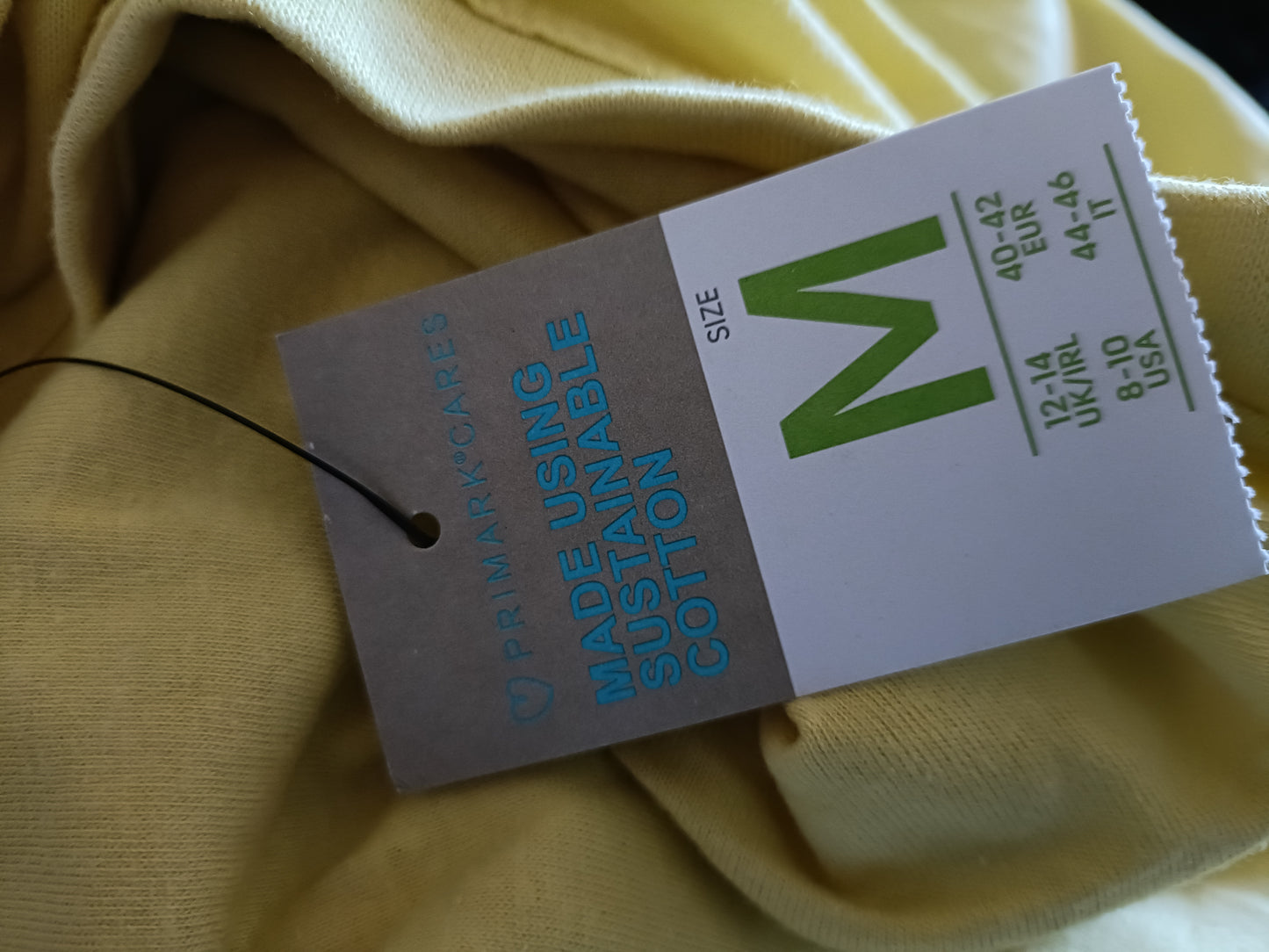 Lemon T Shirt with Daisy Motif